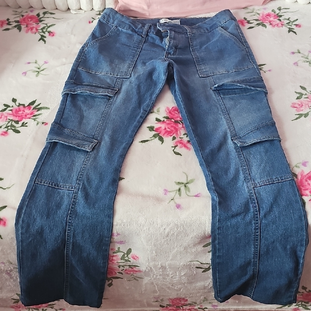 Almost Famous Blue Straight Leg Jeans LIKE NEW